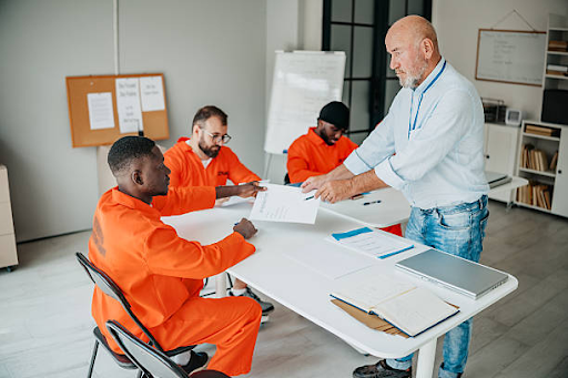 How Former Inmates Can Find Employment After Release